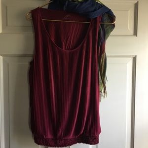 Loft fuchsia pleaded tank with elastic waist